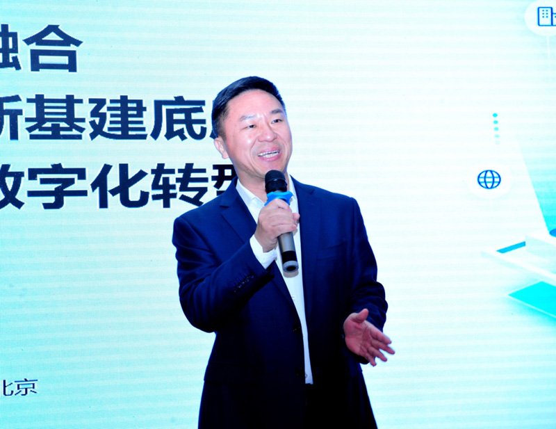 F:\Desktop\论坛照片\JPEG\中国电信-刘桂清.jpg