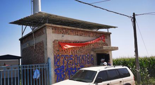 4 南二村东基站的光伏布放.jpg